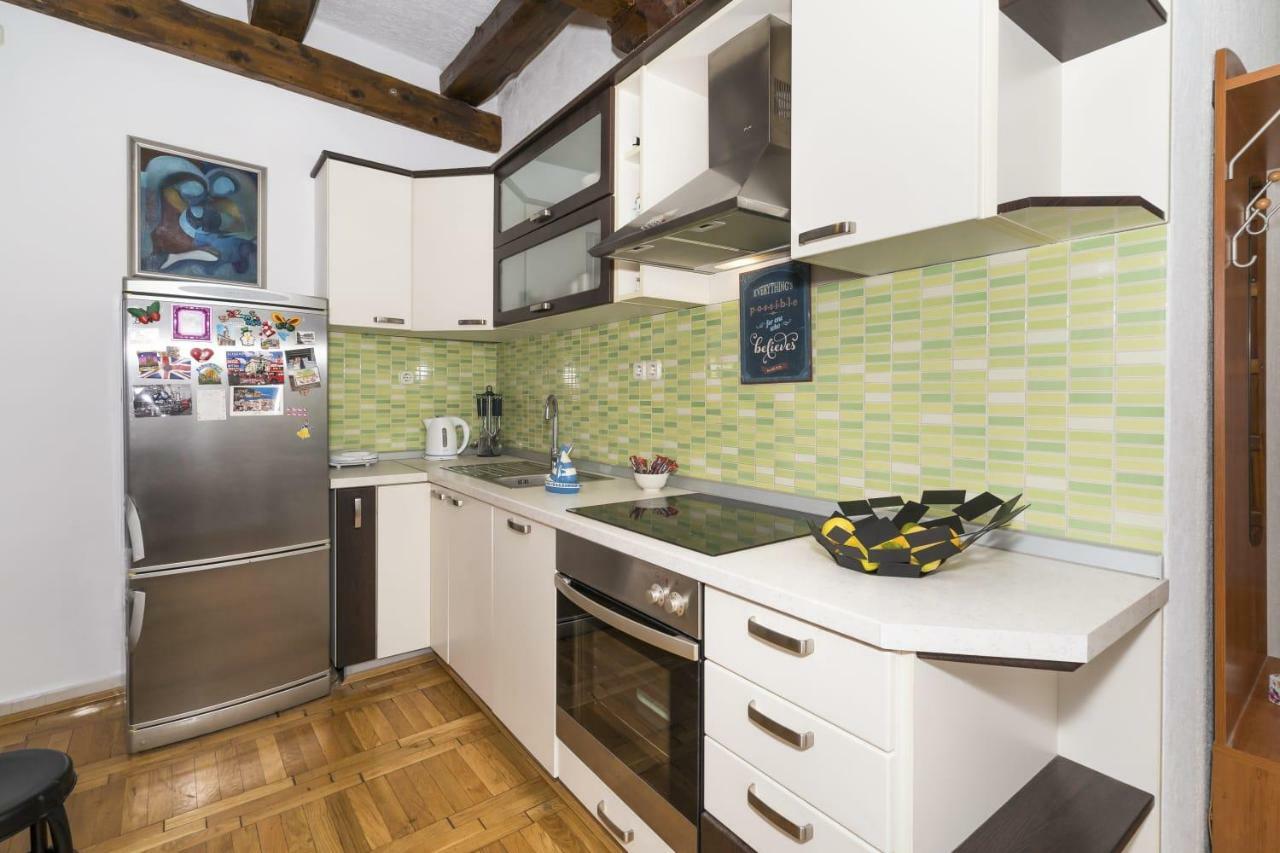 Little Place Near Sea Apartman Appartement Jesenice  Buitenkant foto