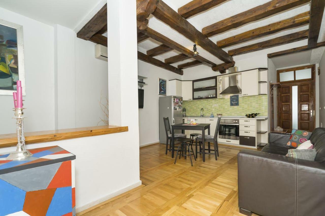 Little Place Near Sea Apartman Appartement Jesenice  Buitenkant foto